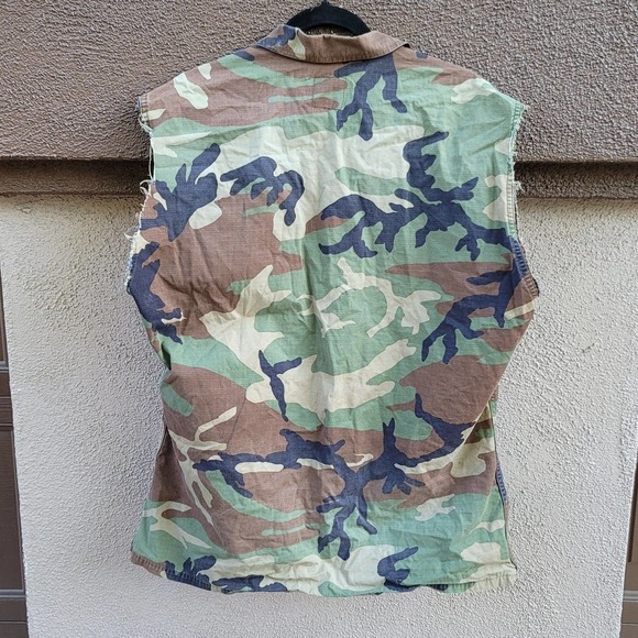 Upcycled Military Camo Jacket Vest - Picture 9 of 10